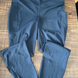 Lululemon sz 12 athletic leggings